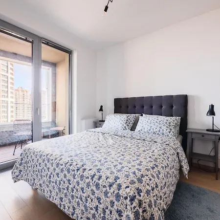 S Vyhladom V Centre, Downtown, Sky Park Apartman Pozsony